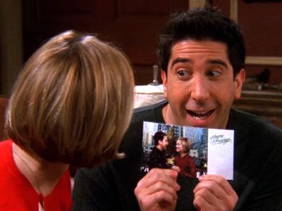 Idee regalo Natale appassionati serie tv 2025