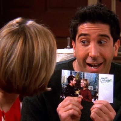 Idee regalo Natale appassionati serie tv 2025